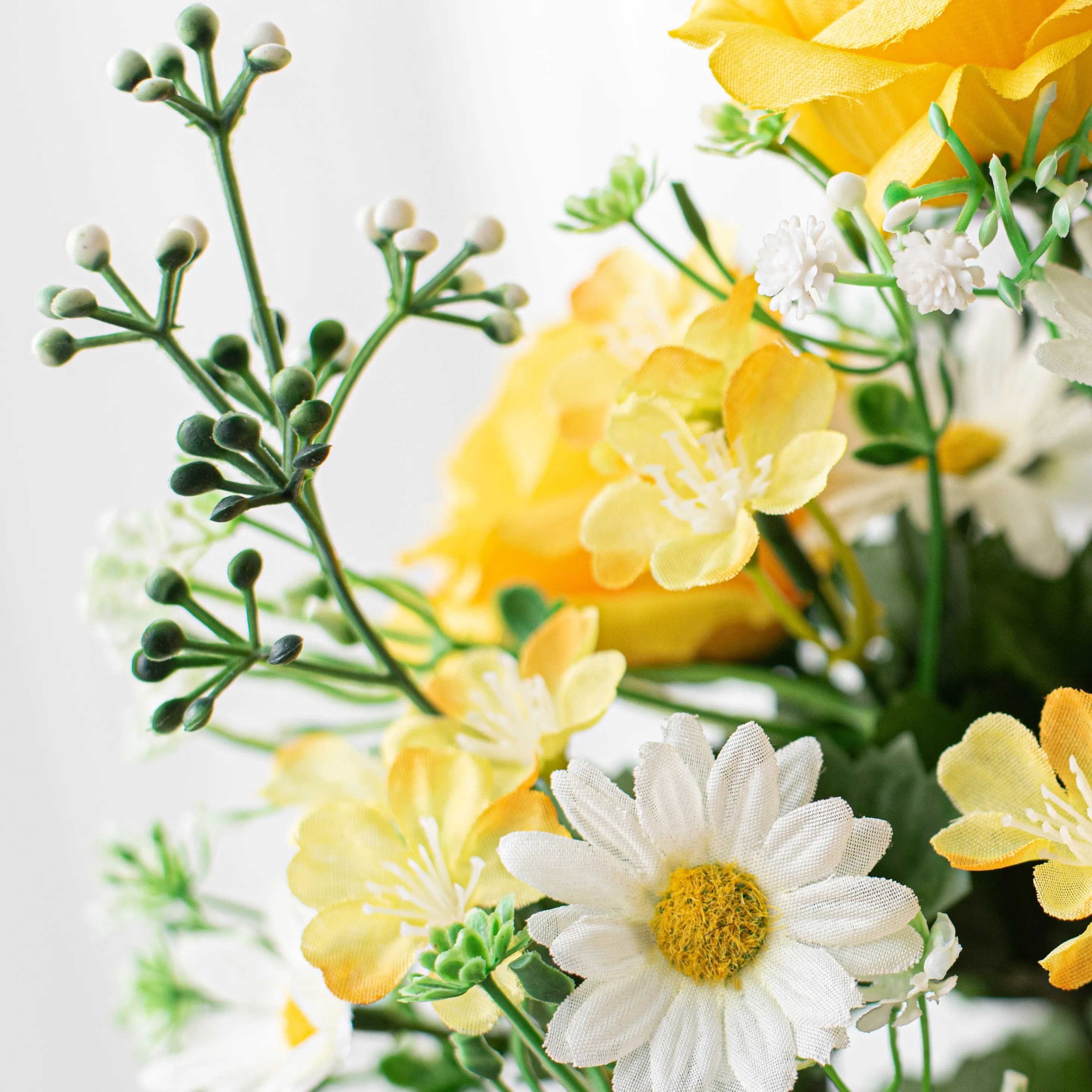 18" Rose & Daisy Bush: Yellow