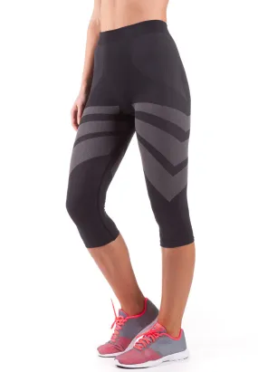 Actiwear Womens Dryarn Two-Tone Capri Leggings