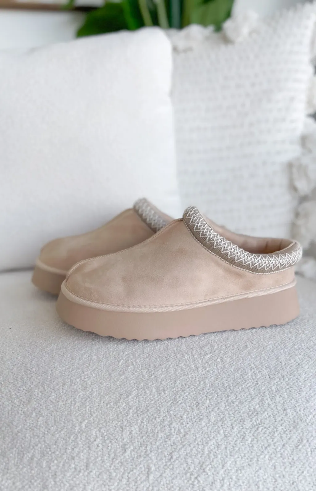 Julia Beige Platform Slipper