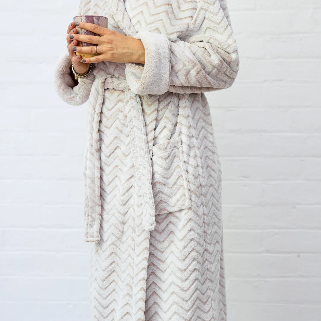 Plush Robe Zig Zag - Latte